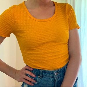 Anthropologie tee shirt golden yellow☀️